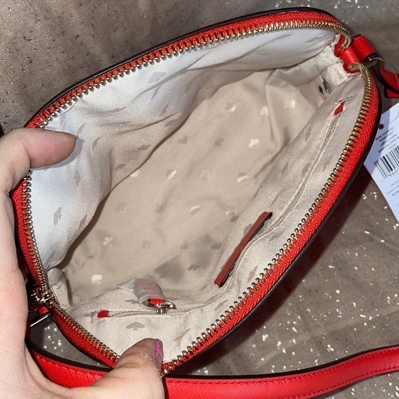 Brand New Kate Spade Genuine Saffiano Leather Zippered Dome Crossbody Purse - Picture 9 of 16